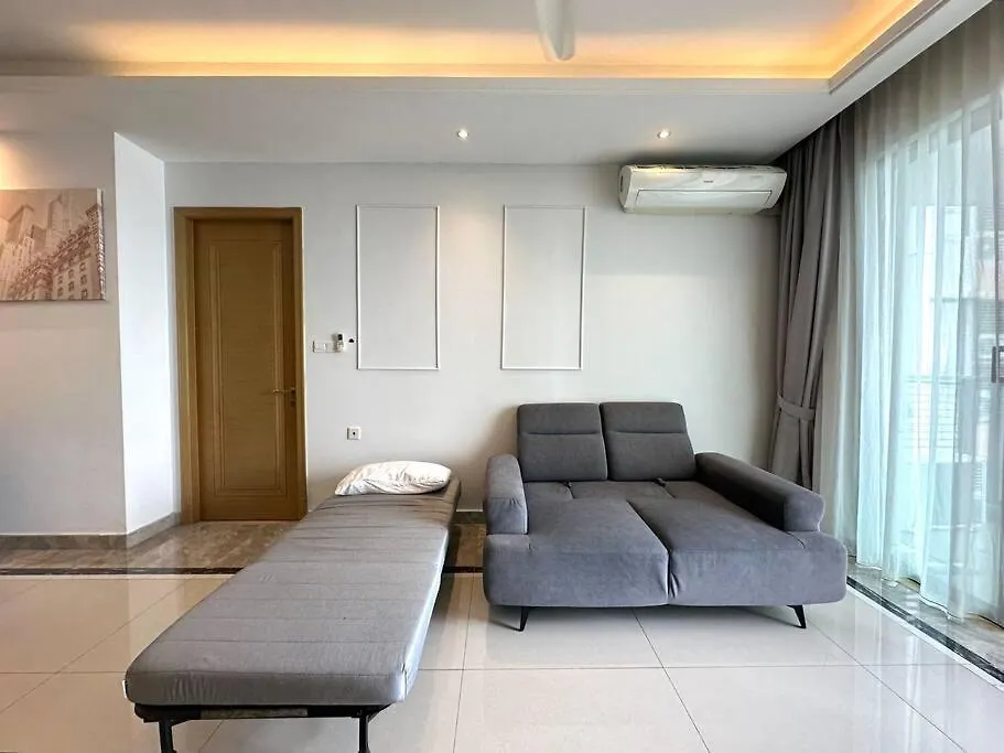 R&F Summer Suite 2B2B Johor Bahru Appartamento